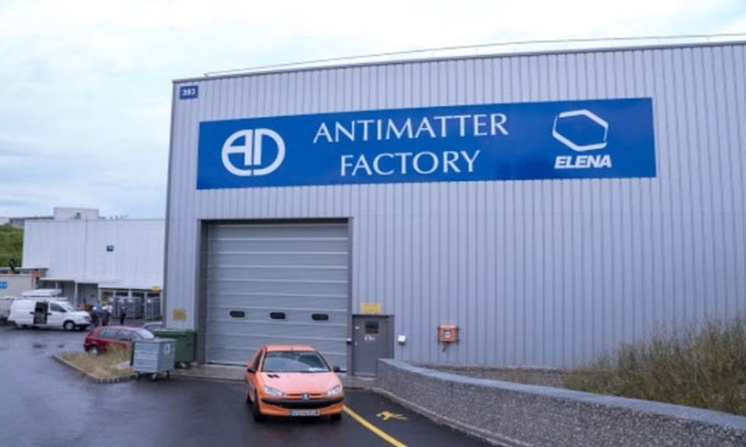 Nhà máy phản vật chất duy nhất trên thế giới ở CERN.